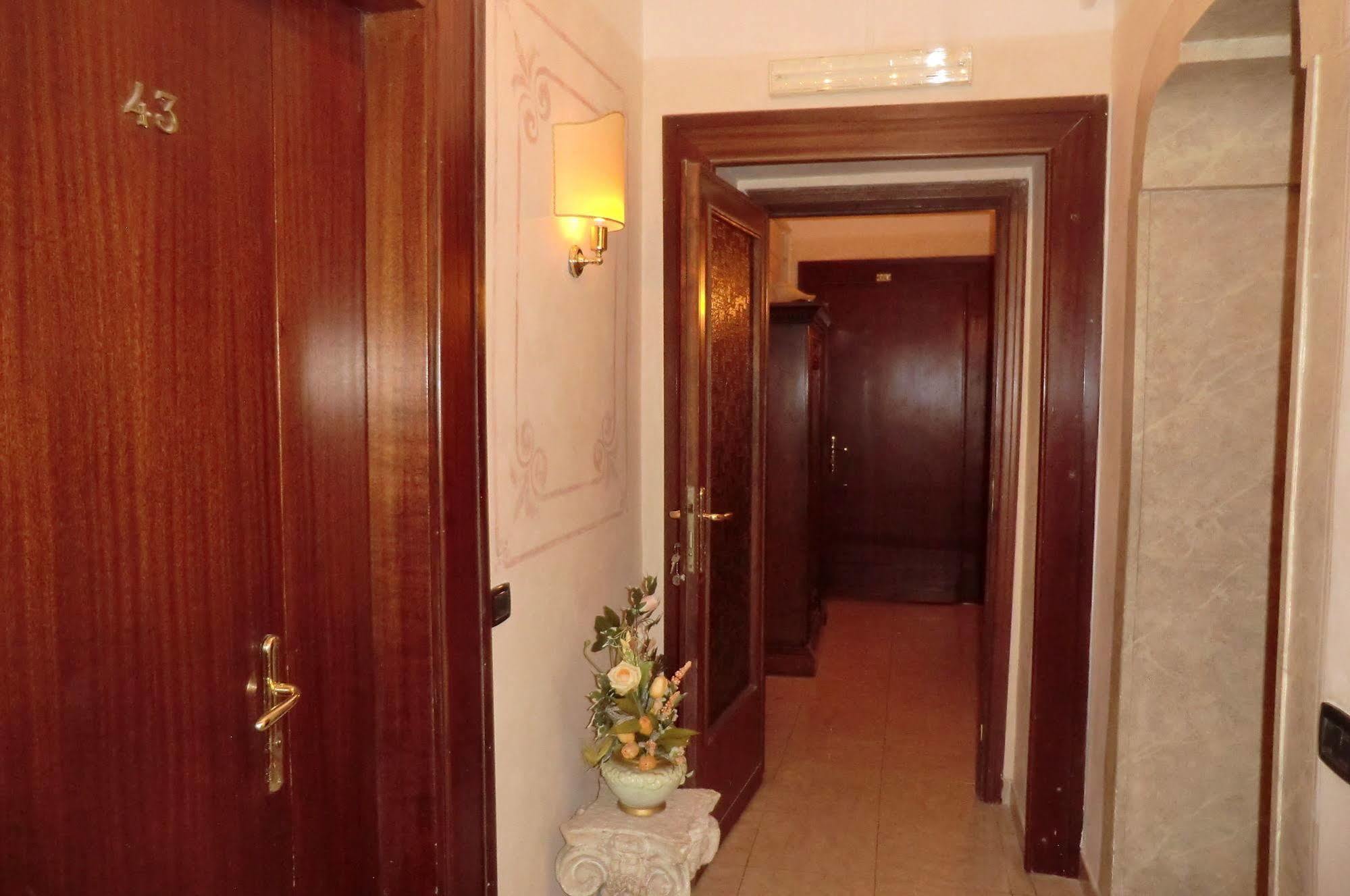 Hotel Sileo Rom Exterior foto
